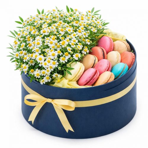 Цветы в шляпной коробке «Летний сюрприз»